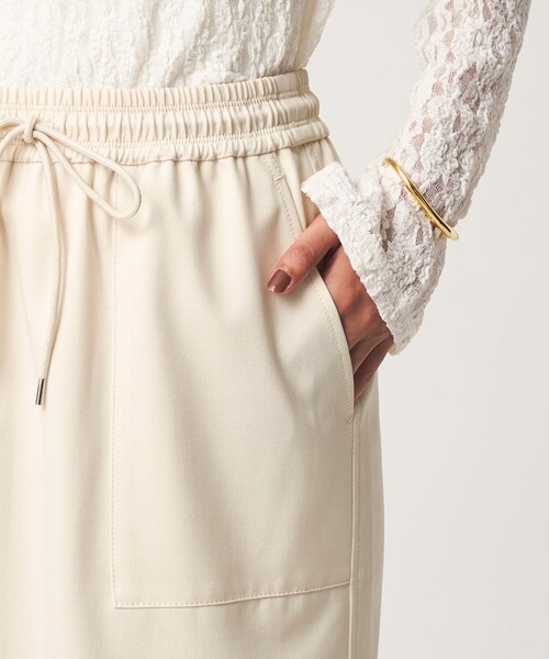 green label relaxing（グリーンレーベルリラクシング）の「［size SHORT/TALLあり］オルマイ ツイル タイト スカート オフホワイト（スカート・レディース・オフホワイト・FREE/TALL）」の5枚目の写真