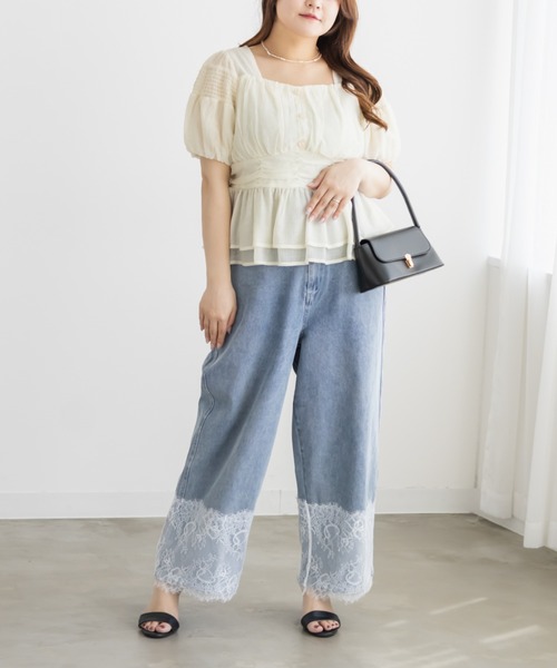 CLETTE(クレット)の「シャーリングペプラムブラウス(シャツ/ブラウス・レディース・アイボリー/ブラック/ブルー・LL/4L/3L)」の5枚目の写真