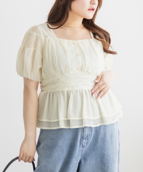 CLETTE(クレット)の「シャーリングペプラムブラウス(シャツ/ブラウス・レディース・アイボリー/ブラック/ブルー・LL/4L/3L)」の7枚目の写真