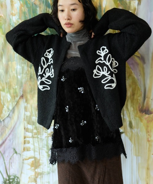 flaeu(フラユ)の「Cord Embroidery Cardigan(カーディガン/ボレロ・レディース・グレー/ブラウン/ブラック・FREE)」の6枚目の写真
