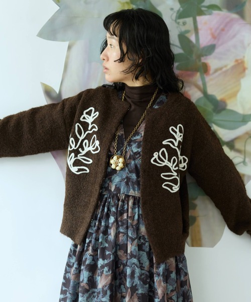 flaeu(フラユ)の「Cord Embroidery Cardigan(カーディガン/ボレロ・レディース・グレー/ブラウン/ブラック・FREE)」の20枚目の写真