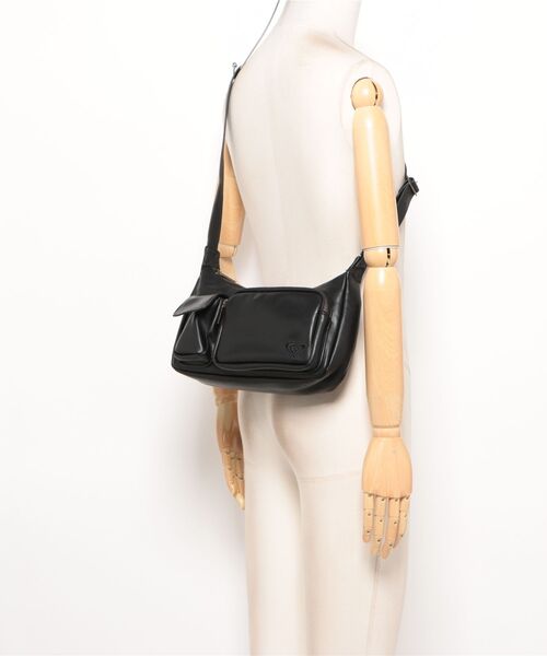 ROXY(ロキシー)の「ROXY x NANAHA BAG ショルダーバッグ 【2026年秋冬モデル】(ショルダーバッグ・レディース・ブラウン/ブラック・FREE)」の6枚目の写真