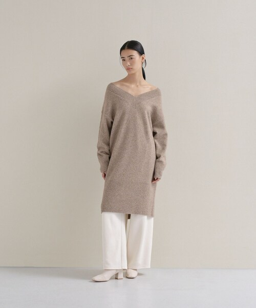 cloenc(クロエンス)の「【2WAY】Vネックニットワンピース(ワンピース・レディース・チャコール/ベージュ系8/グレー系4・02)」の3枚目の写真