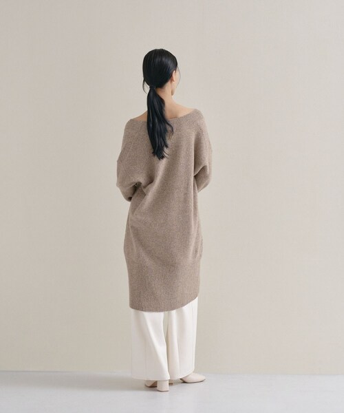 cloenc(クロエンス)の「【2WAY】Vネックニットワンピース(ワンピース・レディース・チャコール/ベージュ系8/グレー系4・02)」の6枚目の写真
