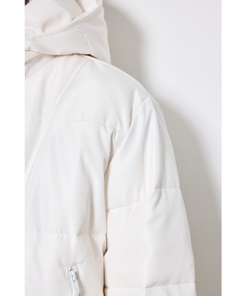 AZUL by moussy（アズールバイマウジー）の「2WAYイサーマロフトパッファージャケット 秋服 冬服　フード取り外し可能　防風性　吸湿発熱　抗菌機能　ハイネック　タートルネック　スタンドネック（ブルゾン・メンズ・ホワイト/グレー/ブラック・LARGE/MEDIUM）」の22枚目の写真