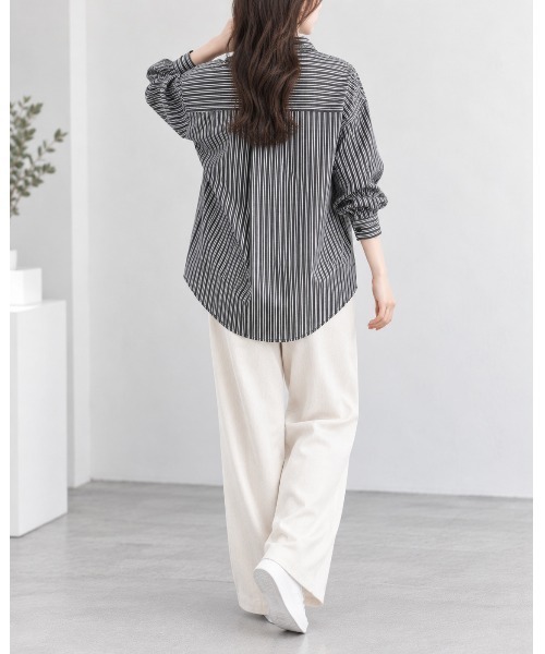 FAZVY(ファズビー)の「羽織って決まる ロングスリーブストライプシャツ(シャツ/ブラウス・レディース・グレー・L/M/S)」の6枚目の写真