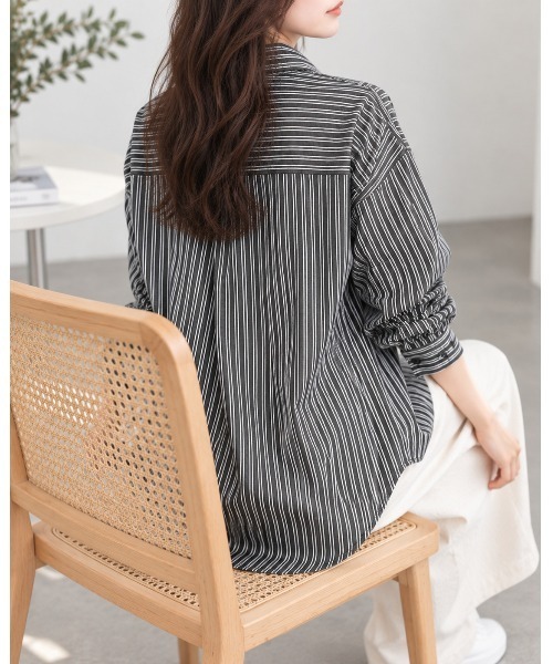FAZVY(ファズビー)の「羽織って決まる ロングスリーブストライプシャツ(シャツ/ブラウス・レディース・グレー・L/M/S)」の11枚目の写真