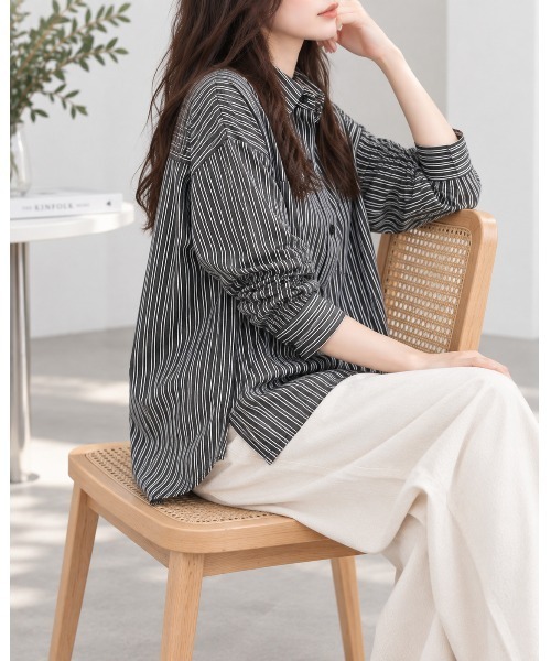 FAZVY(ファズビー)の「羽織って決まる ロングスリーブストライプシャツ(シャツ/ブラウス・レディース・グレー・L/M/S)」の12枚目の写真