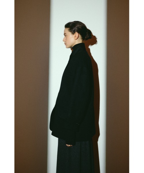 RIM.ARK(リムアーク)の「【26FW OUTER PRE ORDER】Oversized wool tailored CT(オーバーサイズド ウール テーラード コート)(テーラードジャケット・レディース・ブラウン/ブラック/トップグレー・36/38)」の4枚目の写真