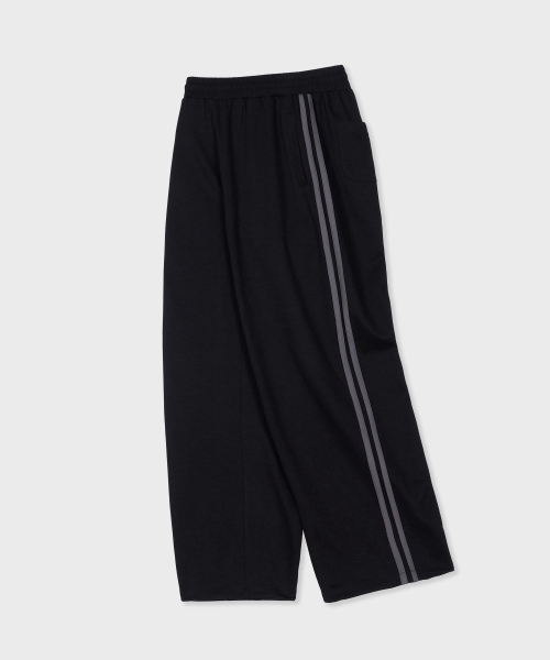 GLW（ジーエルダブリュ）の「[unisex] サイドライン トラックパンツ ブラック（スウェットパンツ・メンズ・その他・SMALL/MEDIUM/LARGE/X-LARGE）」の6枚目の写真