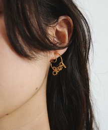 LAPUIS（ラピュイ）の「LAPUIS/GOOD EARRINGS（ピアス（両耳用））」