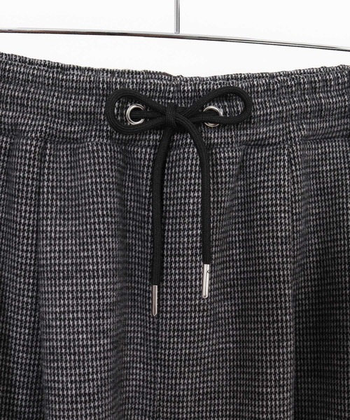CAMBIO（カンビオ）の「mp15527- Houndstooth Wool Blend Jogger Pants ジョガーパンツ(A76826cmb)（その他パンツ・メンズ・ブラック/ブラウン/チャコール・S/M/L）」の22枚目の写真