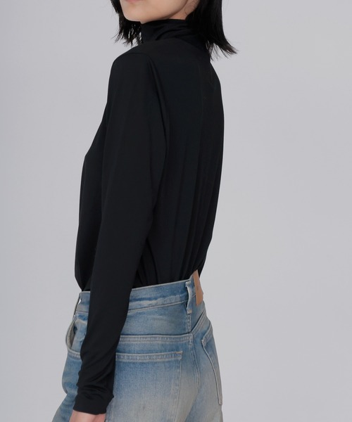DRESSLAVE（ドレスレイブ）の「36G fine air turtle pull(36ゲージ ファインエアータートルトップス)（Tシャツ/カットソー・レディース・ホワイト/ブラック・38）」の11枚目の写真