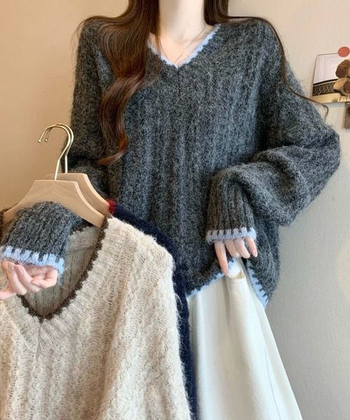 LUCPY(ラクピー)の「配色トリムVネックシャギーニット(ニット/セーター・レディース・ネイビー/グレー/ホワイト・FREE)」の5枚目の写真