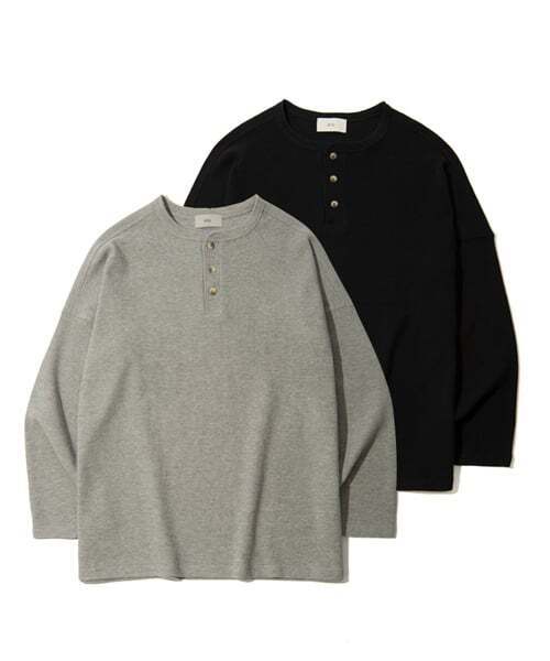 UNLC(ユーエヌエルシー)の「Waffle Helyneck Drop Shoulder Sleeve(3color)(Tシャツ/カットソー・メンズ・ブラック/グレー/アイボリー・MEDIUM/LARGE/X-LARGE)」の4枚目の写真