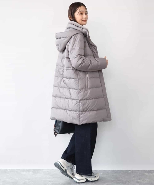 MK MICHEL KLEIN（エムケーミッシェルクラン）の「[撥水/リサイクルダウン]ベーシックタフタロングダウンコート（ダウンジャケット/コート・レディース・ネイビー/アイボリー/ブラック/モカ・40/38）」の14枚目の写真
