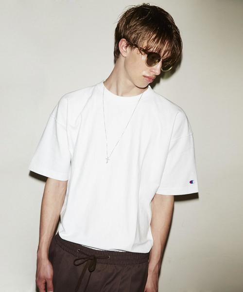 Champion（チャンピオン）の「＜Champion×monkey time＞ ∴ RW R/T TEE/Tシャツ◆（Tシャツ/カットソー・メンズ・ホワイト/ブラック/ダークグレー/ダークブラウン・MEDIUM/LARGE/SMALL/X-LARGE）」の2枚目の写真