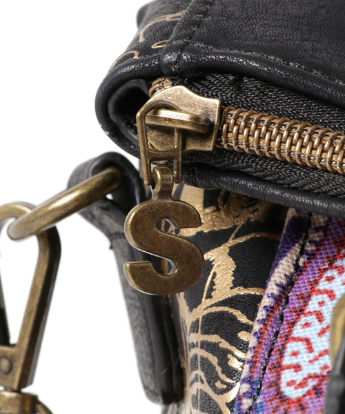 Desigual（デシグアル）の「「Desigual/デシグアル」バッグ（ショルダーバッグ・レディース・ブラック・ONE SIZE）」の5枚目の写真