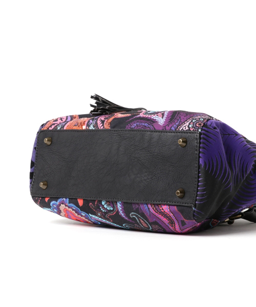 Desigual（デシグアル）の「「Desigual/デシグアル」バッグ（ショルダーバッグ・レディース・ブラック・ONE SIZE）」の6枚目の写真