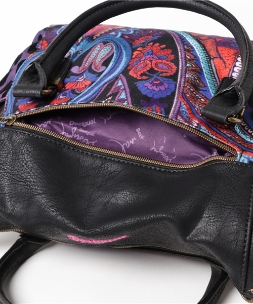 Desigual（デシグアル）の「「Desigual/デシグアル」バッグ（ショルダーバッグ・レディース・ブラック・ONE SIZE）」の11枚目の写真
