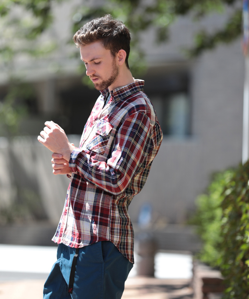 Denime（ドゥニーム）の「【HOUSE OF BLUES/ハウスオブブルース】リネンクレイジーチェックシャツ（シャツ/ブラウス・メンズ・ネイビー/マスタード/レッド・MEDIUM/LARGE）」の14枚目の写真