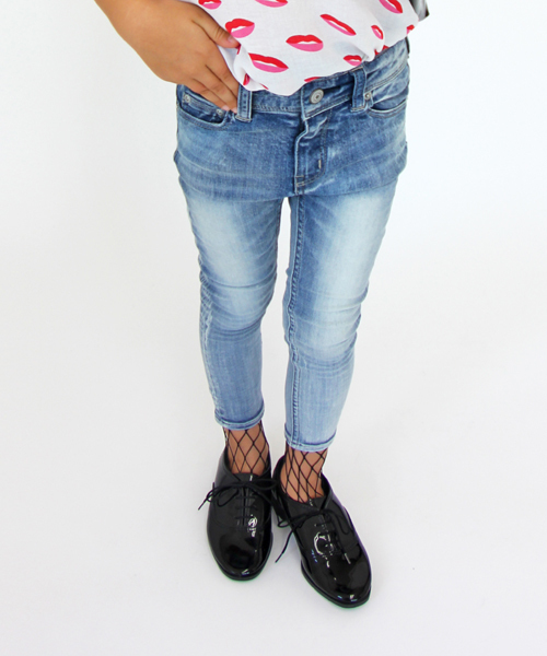 COMECHATTO&CLOSET（カムチャットアンドクロゼット）の「５ポケットアンクルクロップスキニーデニムパンツ（デニムパンツ・キッズ・ライトブルー・100/120/130/110/140）」の3枚目の写真