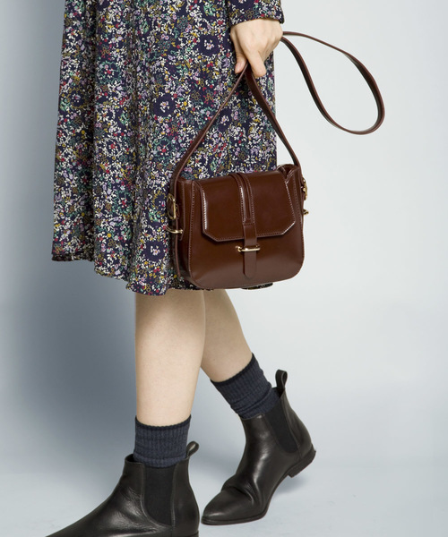 PLAIN CLOTHING(プレーンクロージング)の「フロントベルトショルダーバッグ【PLAIN CLOTHING】(ショルダーバッグ・レディース・キャメル/ブラウン/ブラック・FREE)」の15枚目の写真