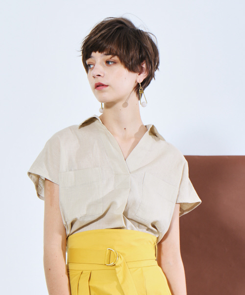 MYSELF ABAHOUSE（マイセルフアバハウス）の「コットンリネン抜き襟シャツ（シャツ/ブラウス・レディース・オフホワイト/ベージュ/カーキ・FREE）」の3枚目の写真