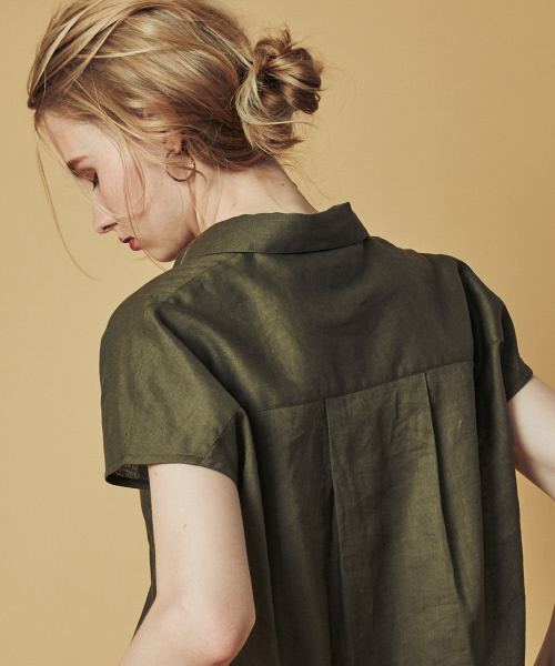 MYSELF ABAHOUSE（マイセルフアバハウス）の「コットンリネン抜き襟シャツ（シャツ/ブラウス・レディース・オフホワイト/ベージュ/カーキ・FREE）」の10枚目の写真