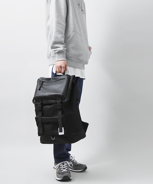 WEGO（ウィゴー）の「WEGO/フェイクレザーコンビフラップリュック（バックパック/リュック・メンズ・ブラック/その他1・FREE）」の6枚目の写真