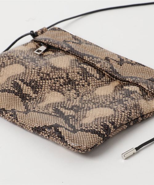 CONTROL FREAK / CTFK（コントロールフリーク）の「デイリーサコッシュ（ショルダーバッグ・レディース・シルバー/ゴールド/パイソン・FREE）」の4枚目の写真