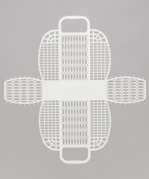 PUEBCO（プエブコ）の「PLASTIC MARKET BAG Large（トートバッグ・メンズ・ホワイト/ブラック/グレー・LARGE）」の5枚目の写真