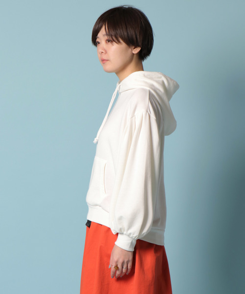 notch.（ノッチ）の「ボリュームスリーブパーカー                （パーカー・レディース・ネイビー/グレー/オフホワイト・M）」の8枚目の写真