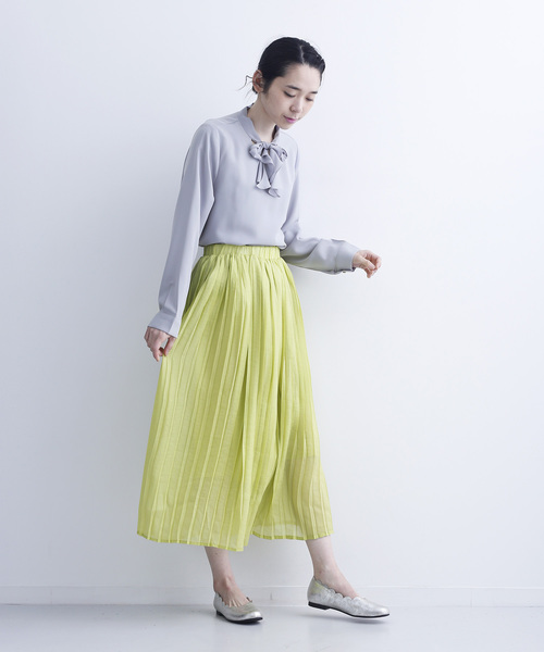 merlot plus（メルロープリュス）の「リボンボウタイ襟ブラウス6514（シャツ/ブラウス・レディース・ベージュ/グレー/ブラック・FREE）」の8枚目の写真