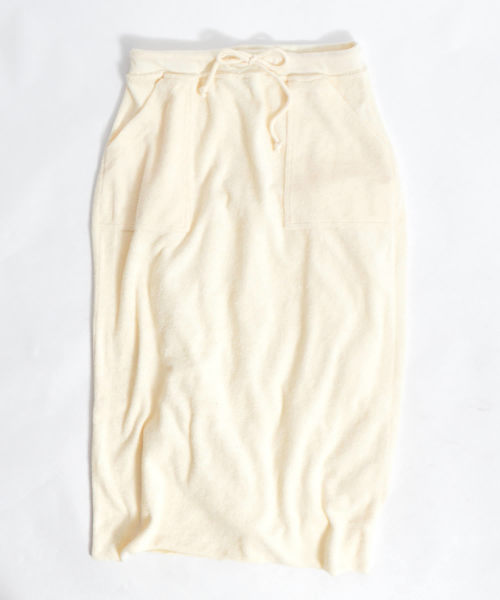 ROOPTOKYO（ループトウキョウ）の「CAL.Berries SANDY BEACH WALK MID SKIRT Made in USA（スカート・レディース・クリーム/ネイビー・S）」の8枚目の写真