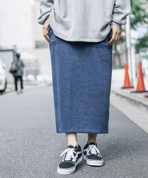 ROOPTOKYO（ループトウキョウ）の「CAL.Berries SANDY BEACH WALK MID SKIRT Made in USA（スカート・レディース・クリーム/ネイビー・S）」の5枚目の写真