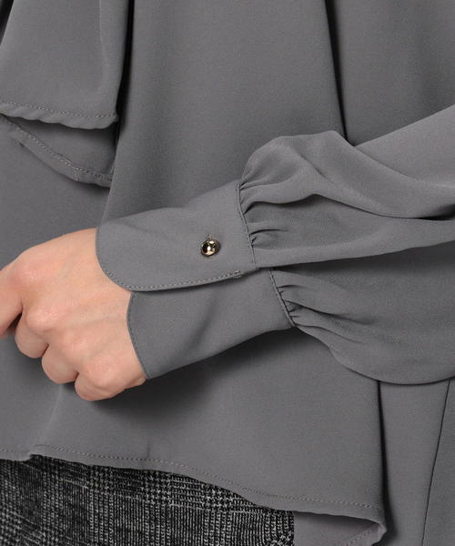 NARACAMICIE（ナラカミーチェ）の「ジョーゼットVネックボウタイブラウス（シャツ/ブラウス・レディース・ネイビー/グレー・SMALL/MEDIUM/LARGE）」の9枚目の写真