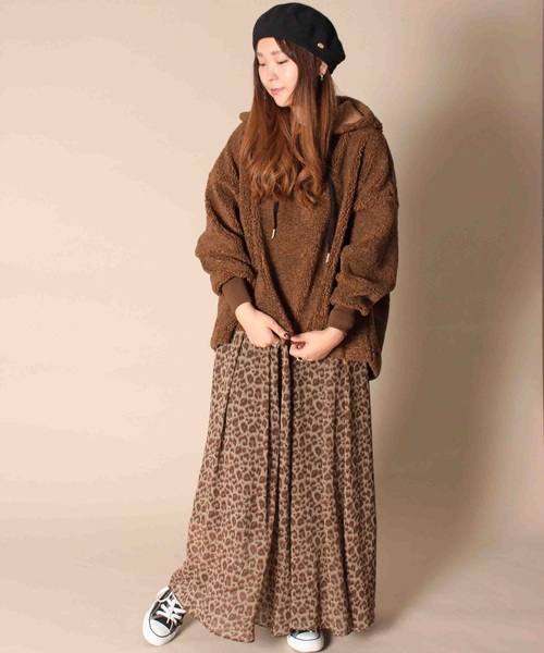 Uncut Bound（アンカットバウンド）の「Peacenik (ピースニック) Over Size Hoody オーバーサイズフーディー（パーカー・レディース・ブラック/ブラウン/オリーブ・FREE）」の7枚目の写真