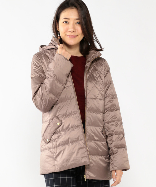 Petit Honfleur（プチオンフルール）の「はっ水ライトダウンコート（ダウンジャケット/コート・レディース・ベージュ/ネイビー/モカ・11号/9号/13号）」の16枚目の写真