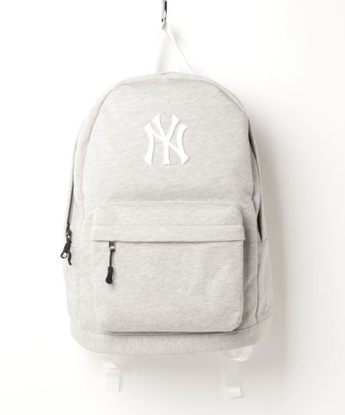 MLB(メジャーリーグベースボール)の「MLB (MAJOR LEAGUE BASEBALL) NEW YORK YANKEES NY スウェットデイパック(バックパック/リュック・レディース・ホワイト/ライトブルー/ブラック/パープル/ネイビー/グレー/ピンク/イエロー/ブルー/杢グレー/パープル系その他/トリコロール/スモークピンク・FREE)」の5枚目の写真