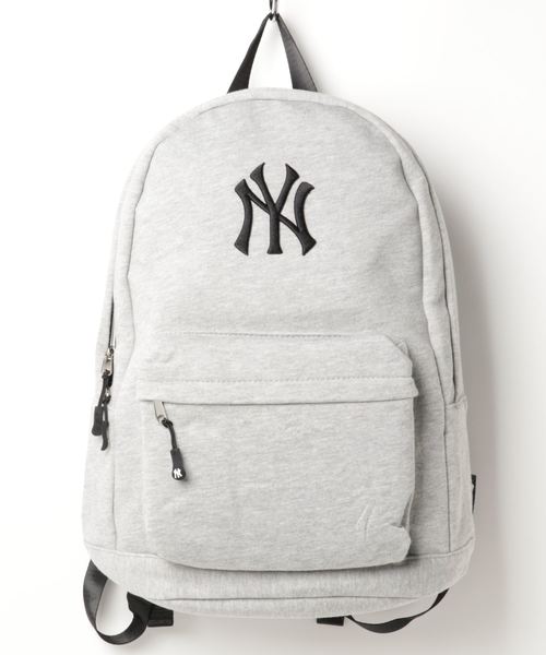 MLB(メジャーリーグベースボール)の「MLB (MAJOR LEAGUE BASEBALL) NEW YORK YANKEES NY スウェットデイパック(バックパック/リュック・レディース・ホワイト/ライトブルー/ブラック/パープル/ネイビー/グレー/ピンク/イエロー/ブルー/杢グレー/パープル系その他/トリコロール/スモークピンク・FREE)」の4枚目の写真