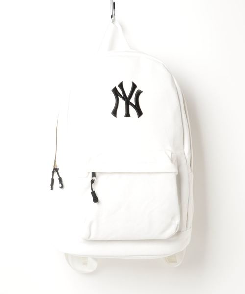 MLB(メジャーリーグベースボール)の「MLB (MAJOR LEAGUE BASEBALL) NEW YORK YANKEES NY スウェットデイパック(バックパック/リュック・レディース・ホワイト/ライトブルー/ブラック/パープル/ネイビー/グレー/ピンク/イエロー/ブルー/杢グレー/パープル系その他/トリコロール/スモークピンク・FREE)」の2枚目の写真