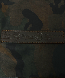 Felisi（フェリージ）の「Felisi / 別注 迷彩柄メッセンジャーバッグ