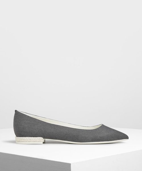 CHARLES & KEITH(チャールズ & キース)の「エスパドリーユ ブロックヒールバレリーナ / Espadrille Block Heel Ballerinas(バレエシューズ・レディース・グレー/レッド・22.5cm/23cm/23.5cm/24.5cm)」の1枚目の写真