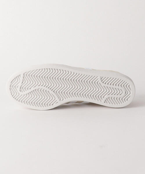 adidas(アディダス)の「<adidas Originals(アディダス)>CAMPUS キャンパス/スニーカー ◆(スニーカー・レディース・ベージュ・25cm/24cm/23.5cm/22.5cm/24.5cm/23cm)」の2枚目の写真