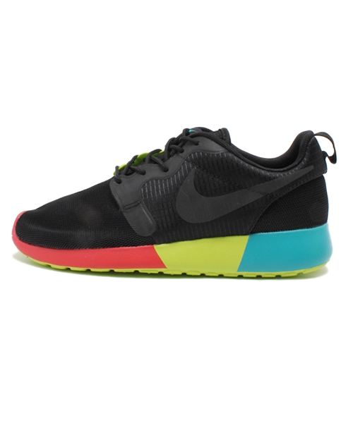 NIKE（ナイキ）の「ナイキ ウィメンズ ローシラン ハイパーフューズ WMNS NIKE ROSHERUN HYP 642233-001（スニーカー・レディース・ブラック・24cm/23cm/24.5cm/23.5cm）」の4枚目の写真