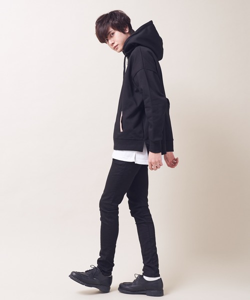 KUUUPY(クーピー)の「KUUUPY - ハーフジップパーカー(パーカー・メンズ・ブラック/ベージュ/ブルー・SMALL/MEDIUM/LARGE)」の5枚目の写真