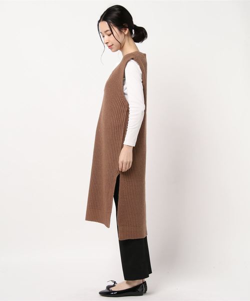 STYLEBLOCK(スタイルブロック)の「Vネックロングニットベストワンピース(ワンピース・レディース・ブラック/アイボリー/ブラウン系その他/ダークベージュ・M)」の5枚目の写真
