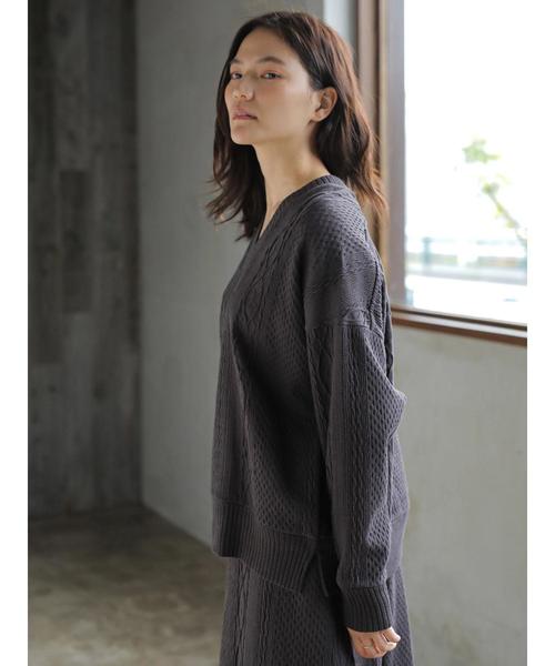 AMERICAN HOLIC(アメリカンホリック)の「両Vネックカットジャガードプルオーバー *(Tシャツ/カットソー・レディース・チャコールグレー/ベージュ/アイボリー・MEDIUM/LARGE)」の21枚目の写真