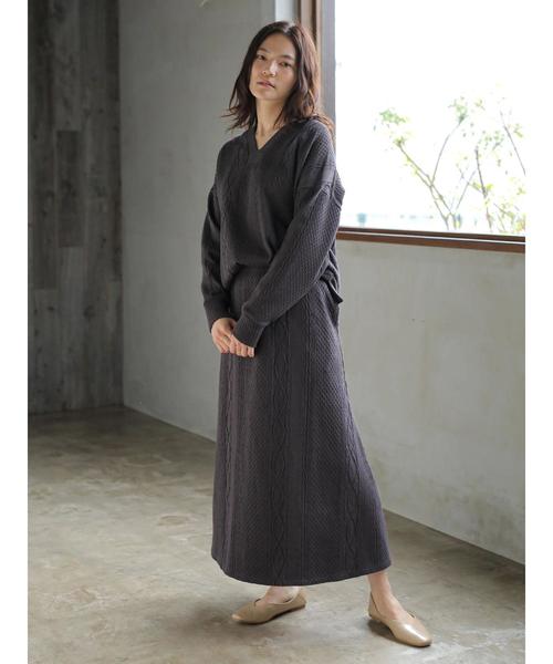 AMERICAN HOLIC(アメリカンホリック)の「両Vネックカットジャガードプルオーバー *(Tシャツ/カットソー・レディース・チャコールグレー/ベージュ/アイボリー・MEDIUM/LARGE)」の19枚目の写真